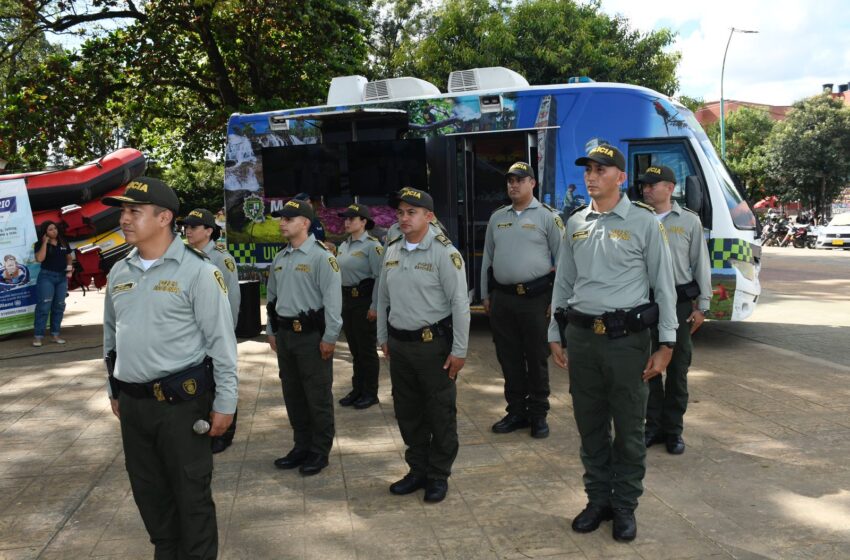  La Policía inauguró la primer Unidad Móvil de Seguridad Turística para el Meta