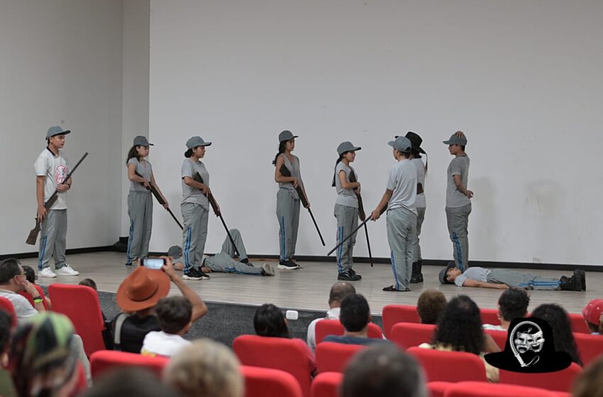  Con obras de teatro, se conmemoraron los 70 años de la entrega de armas en Monterrey