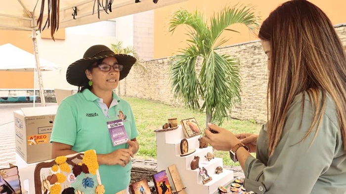   Feria Artesanal «Soy Maravillosamente Mujer» cerró con millonarias ventas